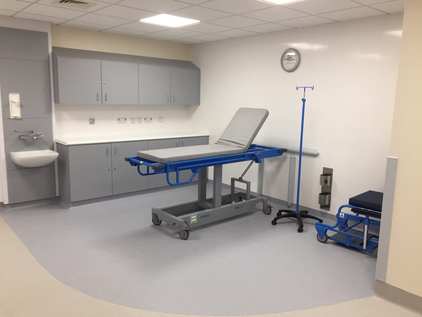 Commercial Department Completes Work on New MRI Scanner in Louth